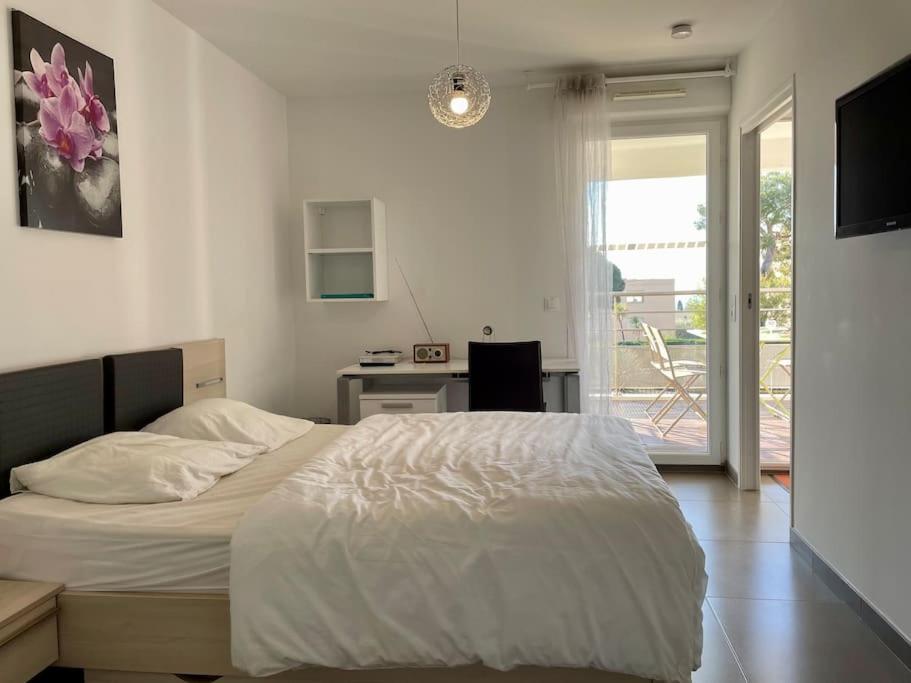 17 - Appartement Neuf, Parking Terrasse Et Jolie Vue Bandol Exteriör bild