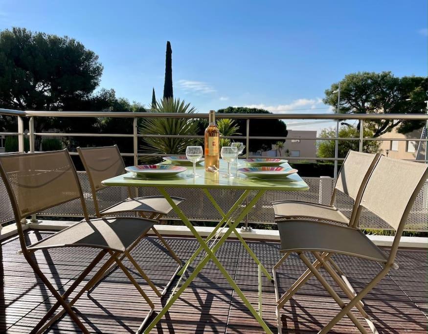 17 - Appartement Neuf, Parking Terrasse Et Jolie Vue Bandol Exteriör bild